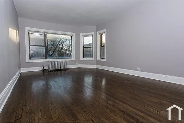 2520 E 77th St #3 — Photo 5