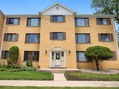 9375 Hamilton Ct APT E, Des Plaines, IL, 60016