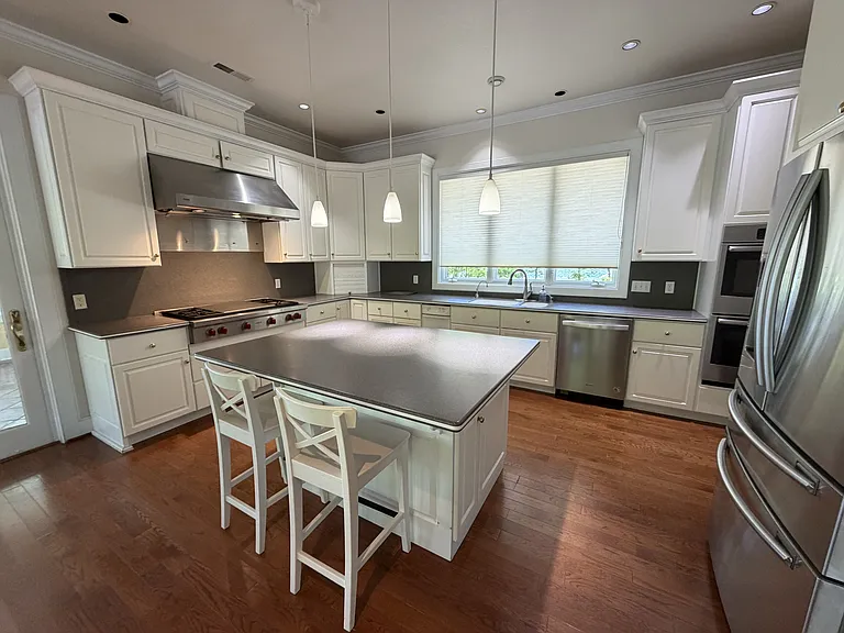 139 Summit Dr — Photo 9