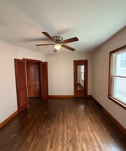 3718 Center St — Photo 10