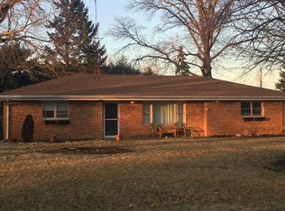 210 E 7th St, Gridley, IL 61744