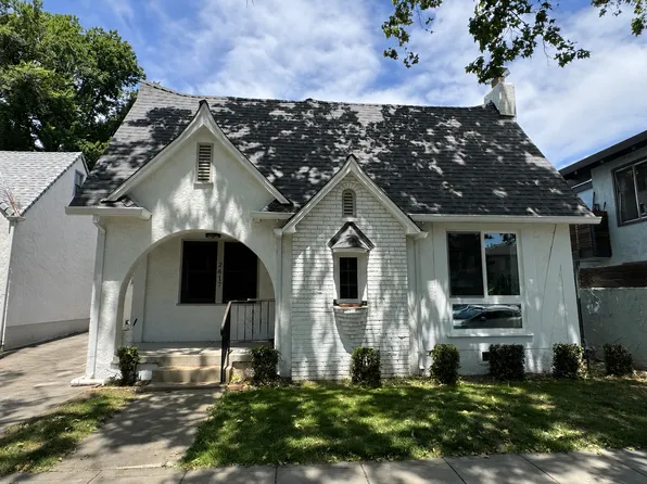 2617 T St, Sacramento, CA 95816