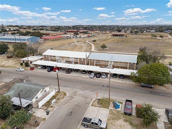 2nd image of 401 E Bravo Blvd