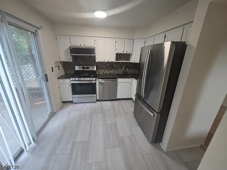 6 Driftwood Dr — Photo 8