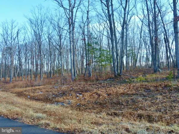 Comforter Ln Lot 35, Middletown, VA 22645