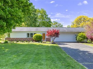 911 Paul Rd, Rochester, NY 14624