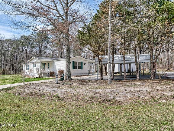 4th image of 100 Oswego Ct