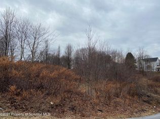 2 E Oak St, Pittston, PA
