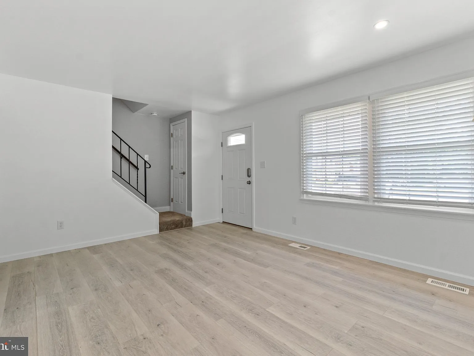 Harlan Square Condo — Photo 4