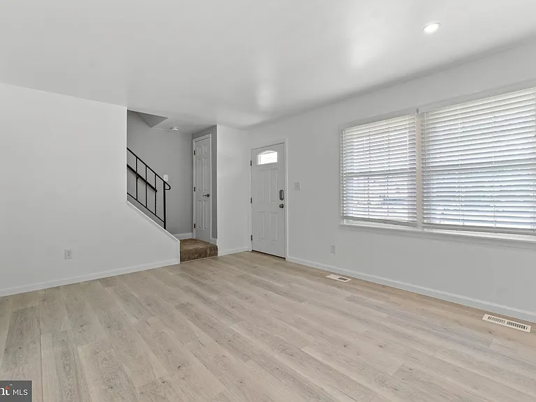 322 Harlan Sq #A-2 — Photo 4