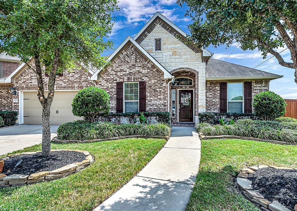 1st image of 19727 W Verde Creek Cir