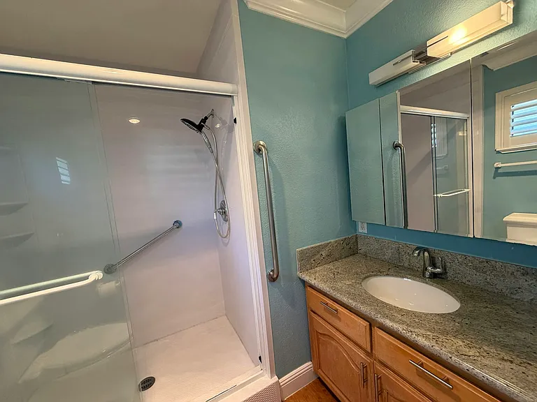 576 W Parr Ave #24 — Photo 10