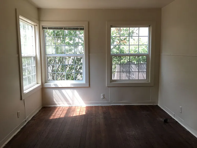 2288 Hilyard St — Photo 17