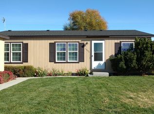 1424 SW Riverhill Dr, Hermiston, OR 97838