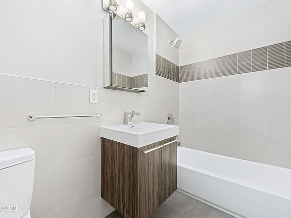 3rd image of 17 Bleecker St APT 3E