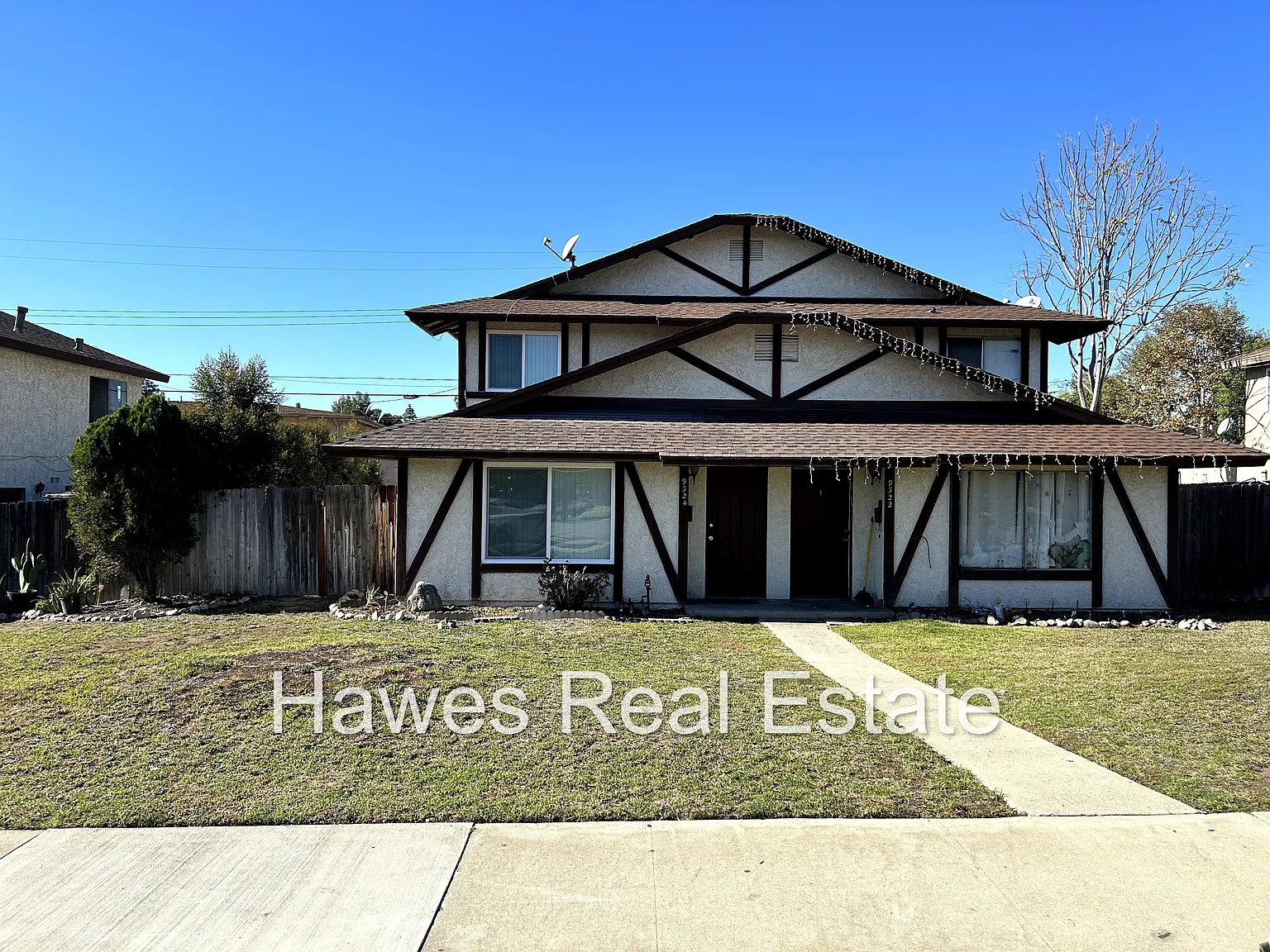 Montclair 2 Bed 1.5 Bath Duplex Unit for Lease — Photo 1