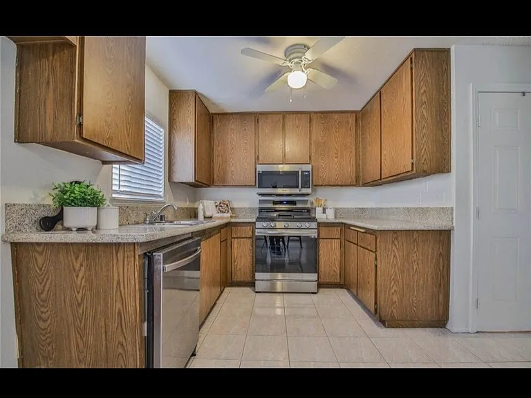 515 W Gardena Blvd #86 — Photo 6