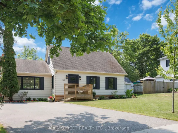 162 Maple St, Uxbridge, ON L9P 1B2