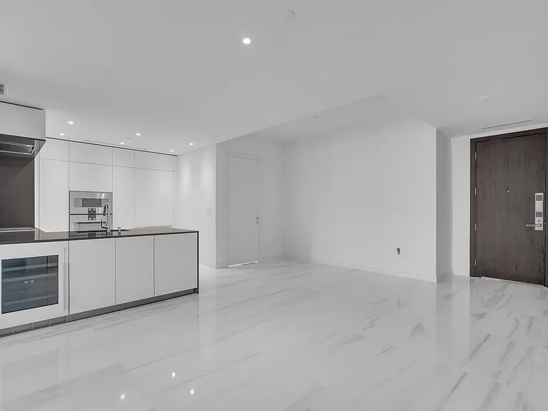 300 Biscayne Boulevard Way #3008 — Photo 15