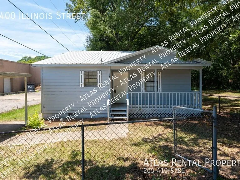 1400 Illinois St — Photo 1