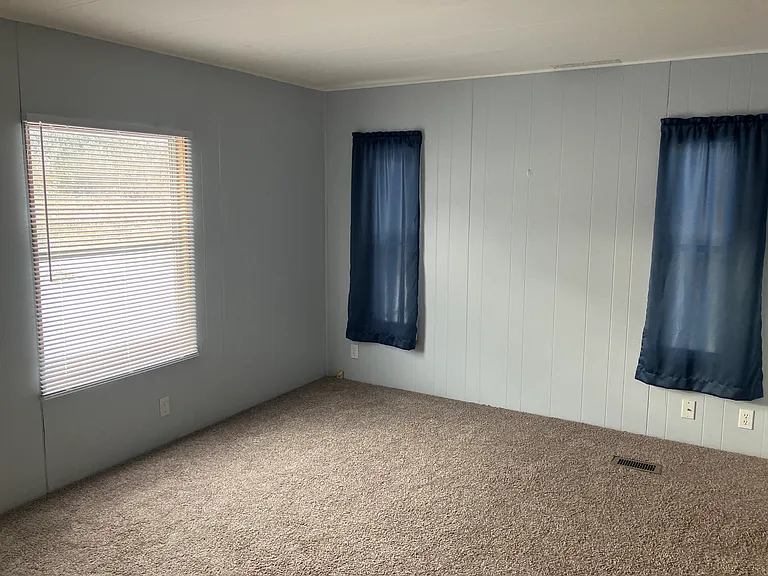 19495 Clarkson Dr — Photo 17
