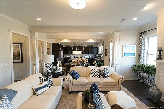 4018 Orchid Way