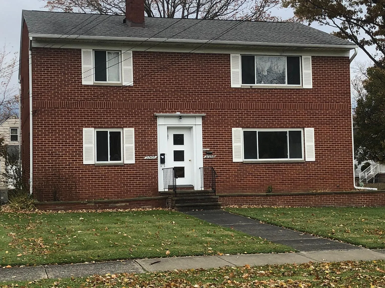 3 bed, 1.5 bath, 1100 sqft, $1,800 — Photo 1