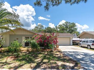 1293 S Disston Ave, Tarpon Springs, FL 34689