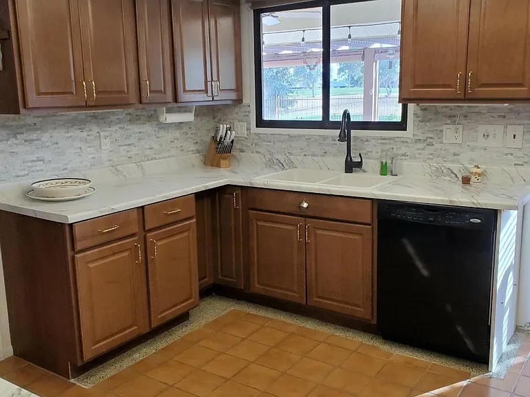 Kitchen to Pool