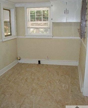 2nd image of 2180 S Lumpkin St Suite 1