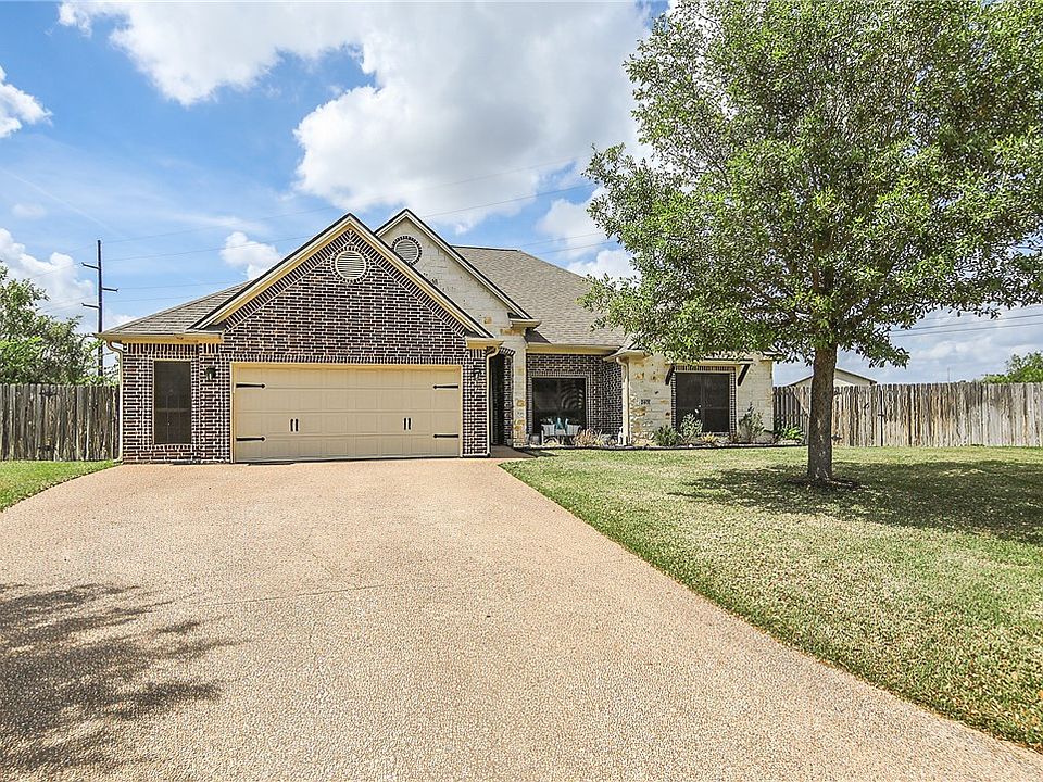 1st image of 2401 Palm Ct