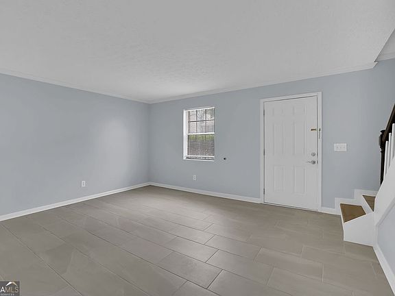 5th image of 1424 Springleaf Cir SE