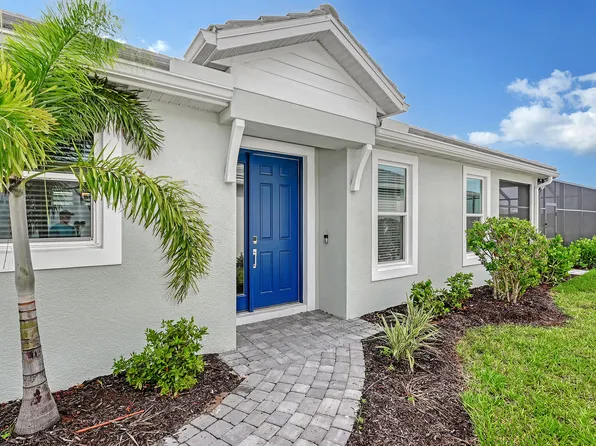 3231 Alba Cir, Lakewood Ranch, FL 34211