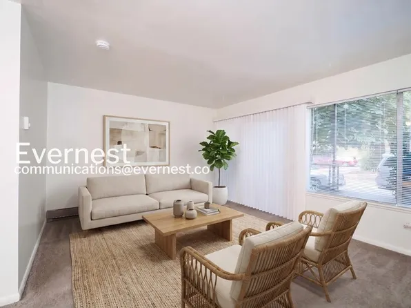 10106 NE 185th St APT 103, Bothell, WA 98011