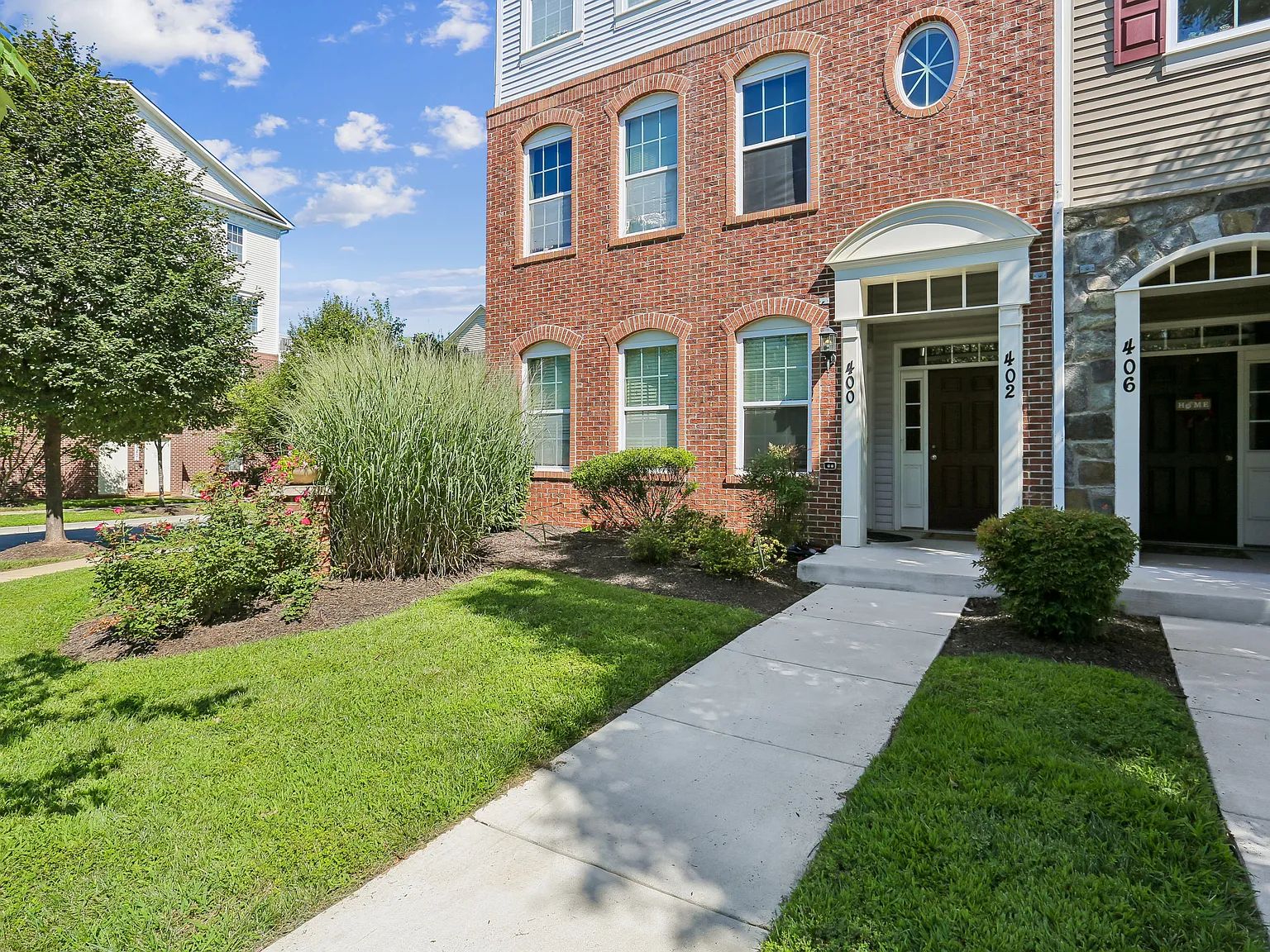 3 bed, 2611 sqft, $3,700 — Photo 3