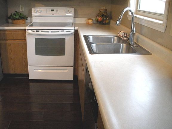 4th image of 4350 Lateen Dr