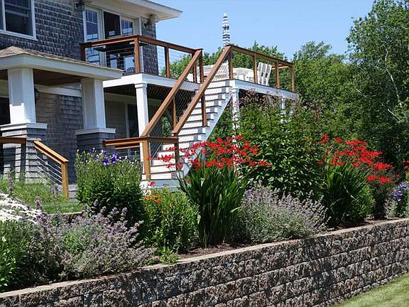 3rd image of 38 Pond View Dr