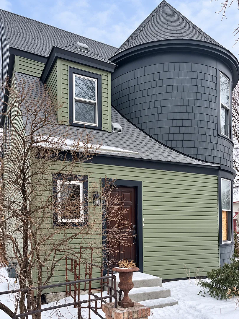 2121 11th Ave S — Photo 2