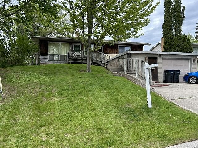 1st image of 206 Spring STREET