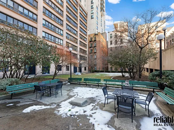 301 Cathedral Parkway image 9 of 10