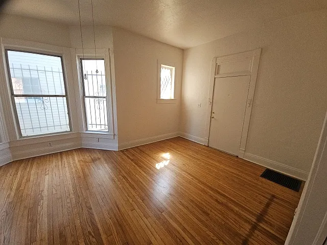 2 bed, 1053 sqft, $1,475 — Photo 4