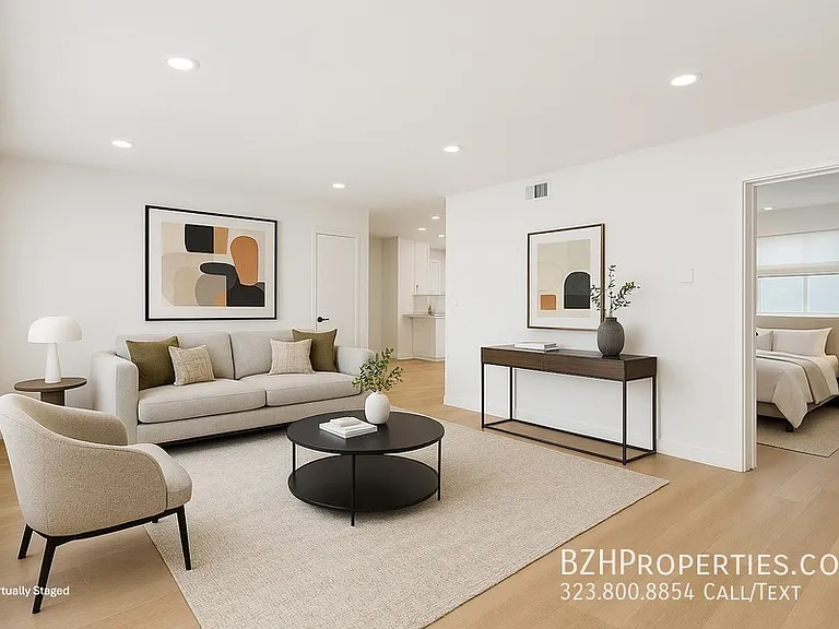 919 S Sherbourne Dr #1C — Photo 1