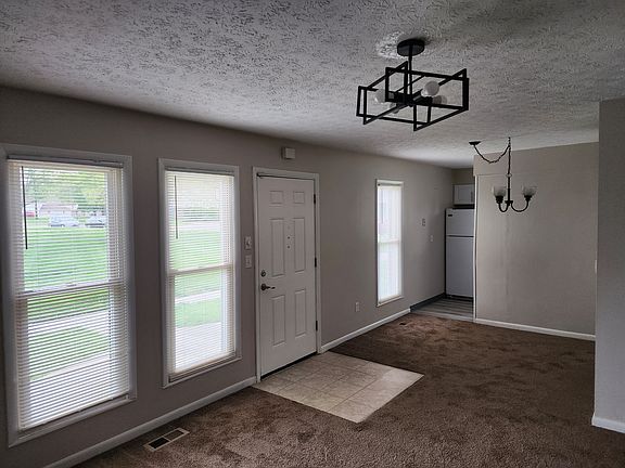 3rd image of 2371 Briers Dr