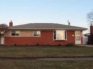 32432 Rosenbusch Dr, Warren, MI 48088