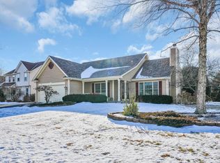 1219 Sundance Ln, Racine, WI 53402