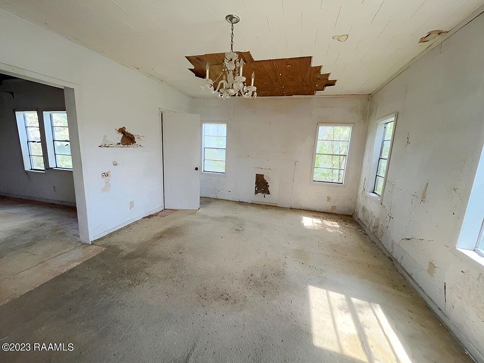 523 Saint Nicholas St, Jeanerette, LA 70544 Zillow