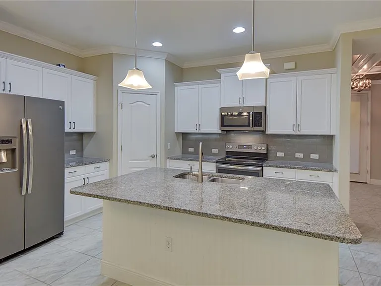 7408 Ridgelake Cir — Photo 11