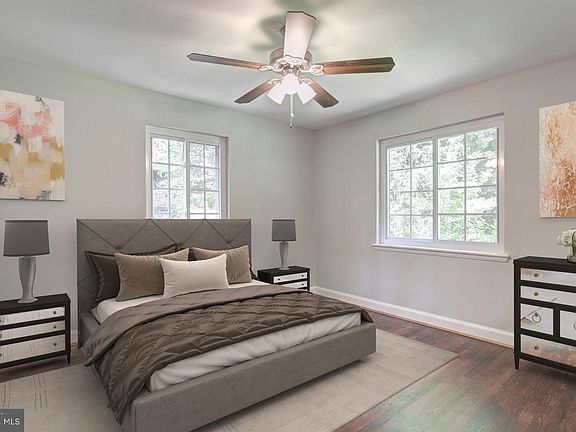 2nd image of 3606 Larchmont Dr