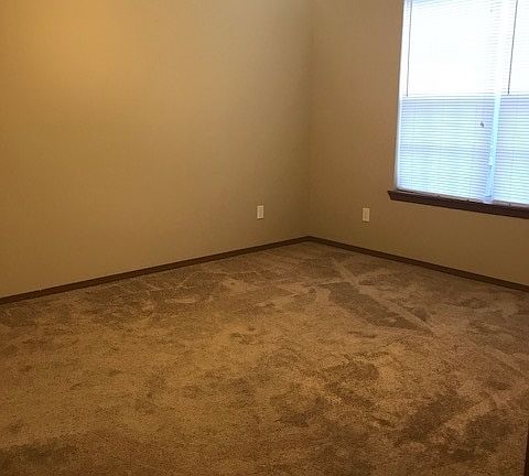 4th image of 4204 SW Chapelstone Ave #1