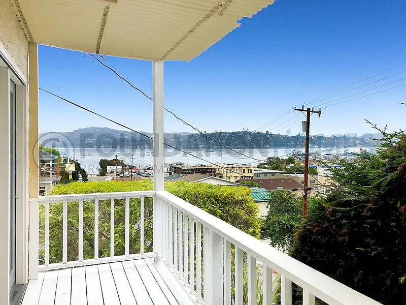 428 Napa St